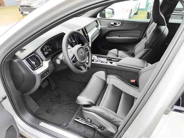 Volvo  Plus Dark PHEV AWD T6  StandHZG Navi Leder digitales Cockpit Memory Sitze Sounds