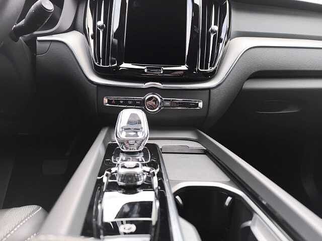 Volvo  Plus Dark PHEV AWD T6  StandHZG Navi Leder digitales Cockpit Memory Sitze Sounds
