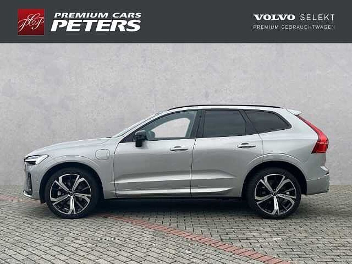 Volvo  R Design T8 Facelift 21''LM Pano ACC BLIS 360kam DAB Harman