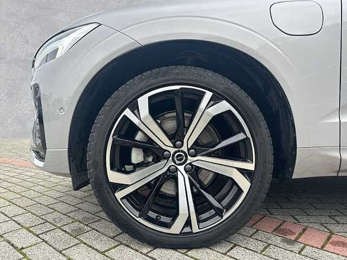 Volvo  R Design T8 Facelift 21''LM Pano ACC BLIS 360kam DAB Harman