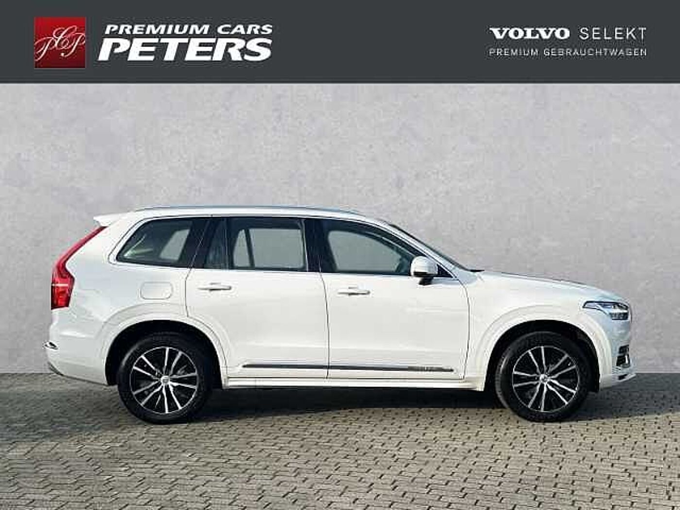 Volvo  Inscription Expression T8 19''LM AHK DAB Leder LED