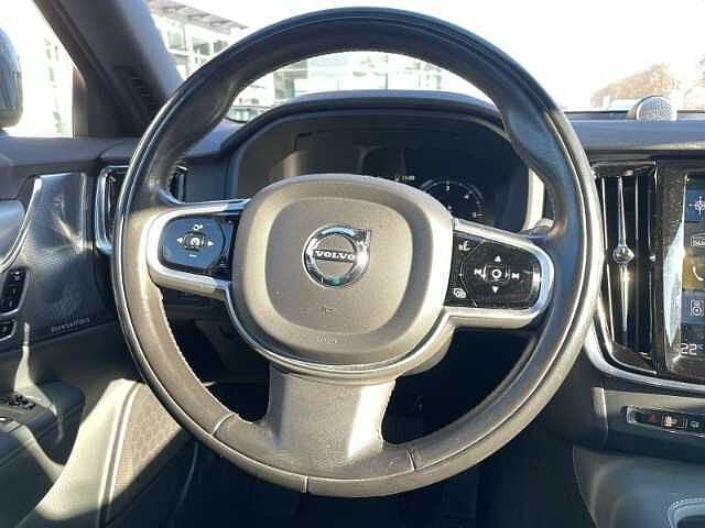 Volvo  Pro B5 AWD 19''LM Standhz B&W 360Kam AHK HUD Memory