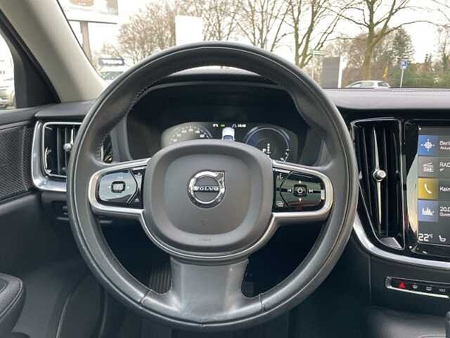 Volvo  R Design T6 Pano AHK Harman DAB BLIS Keyless Rückf kam