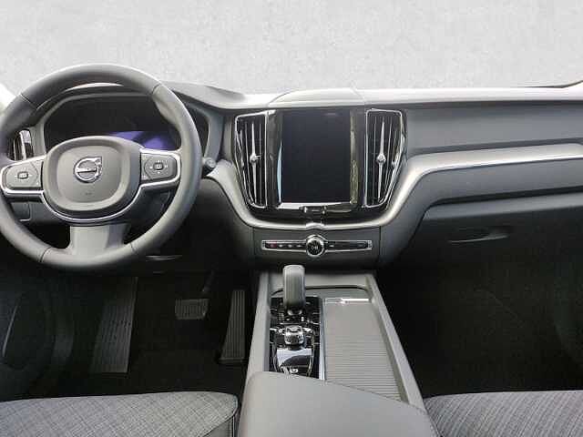 Volvo  Core 2WD B4 Benzin EU6d digitales Cockpit CarPlay Soundsystem