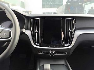 Volvo  Core B4 Diesel Navi digitales Cockpit Memory Sitze Soundsystem LED Blendfreies F