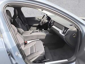 Volvo  Core B4 Diesel Navi digitales Cockpit Memory Sitze Soundsystem LED Blendfreies F