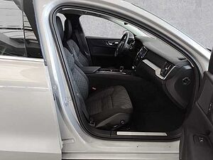 Volvo  Core B4 Diesel EU6d Navi digitales Cockpit Memory Sitze Soundsystem LED Blendfre