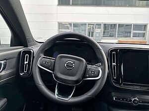Volvo  Ultimate Pure Electric StandHZG AHStandHZG AHK Panorama Navi digitales Cockpit M