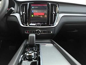 Volvo  Plus Dark B4 Diesel Navi Leder digitales Cockpit Memory Sitze Soundsystem Harman