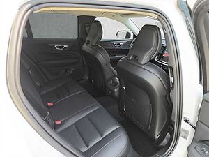 Volvo  Plus Dark B4 Diesel Navi Leder digitales Cockpit Memory Sitze Soundsystem Harman