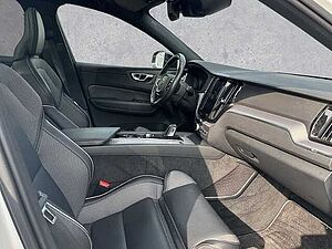 Volvo  R Design T6 Recharge 22''LM Standhz Akustikglas ACC BLIS