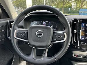 Volvo  Inscription T5 19''LM AHK ACC 360kam Harman DAB WSShz Qi laden