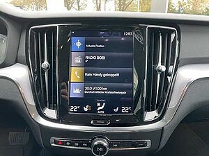 Volvo  Momentum Pro B3 AHK ActiveBeam WSShz DAB Leder Keyless