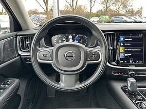 Volvo  Inscription Expression T6 AHK Pano Akustikglas Pilot Assist