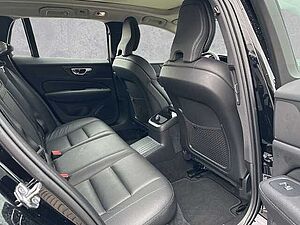 Volvo  Inscription Expression T6 AHK Pano Akustikglas Pilot Assist