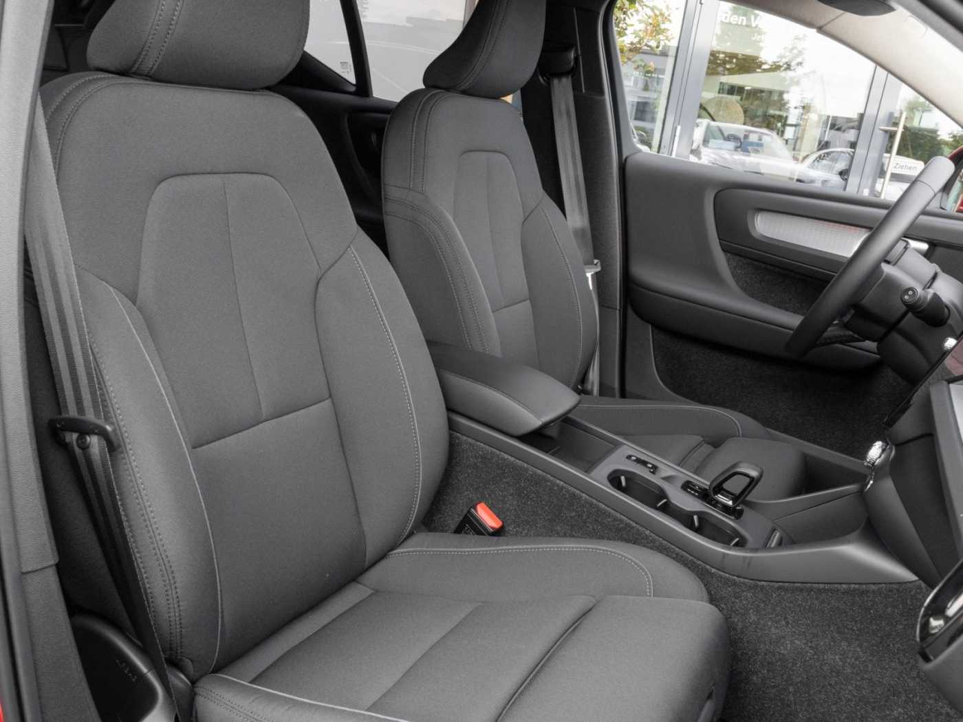 Volvo  Inscription Recharge Plug-In Hybrid