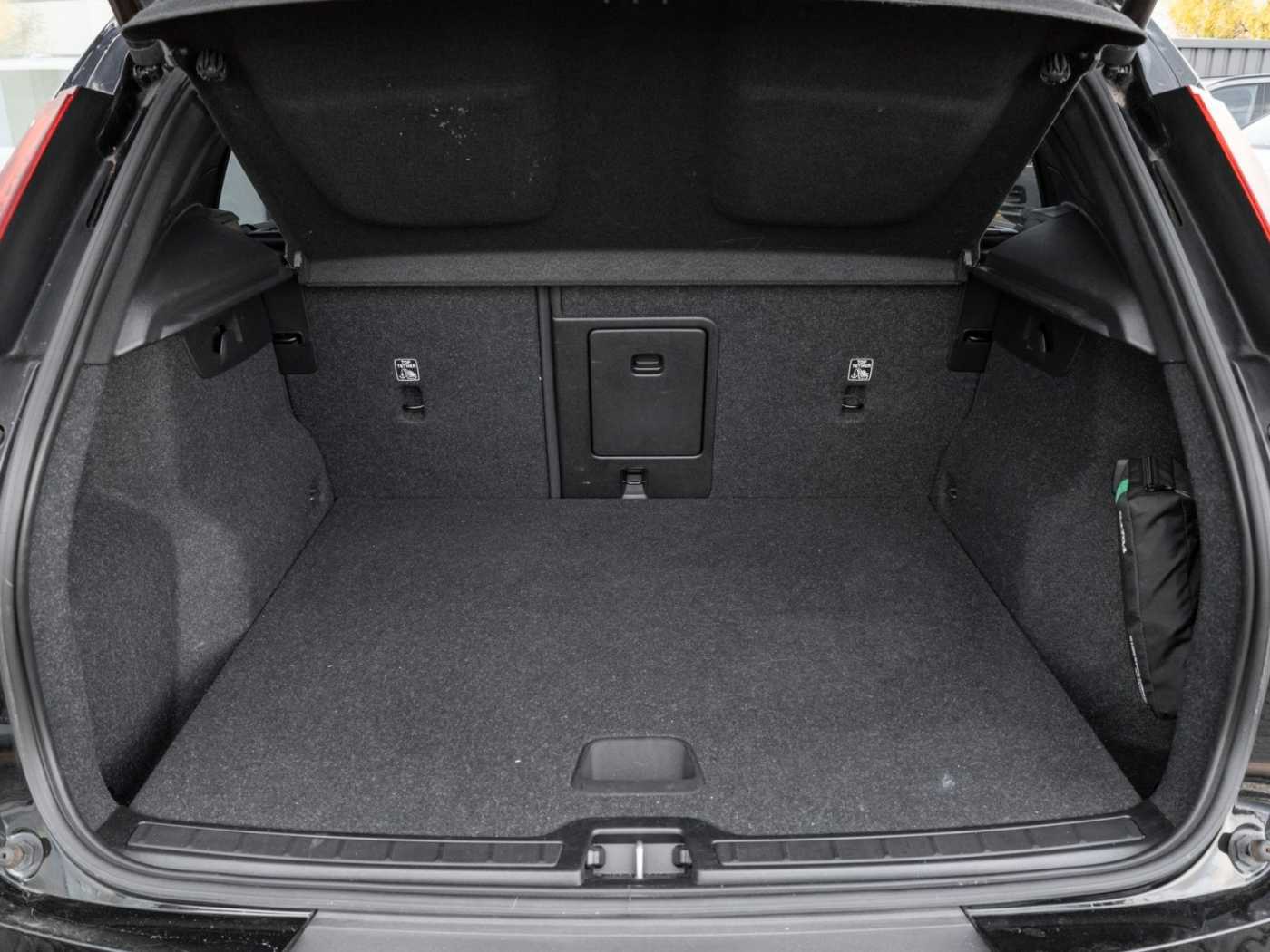 Volvo  T4  Inscription Expression Plug-In Hyb