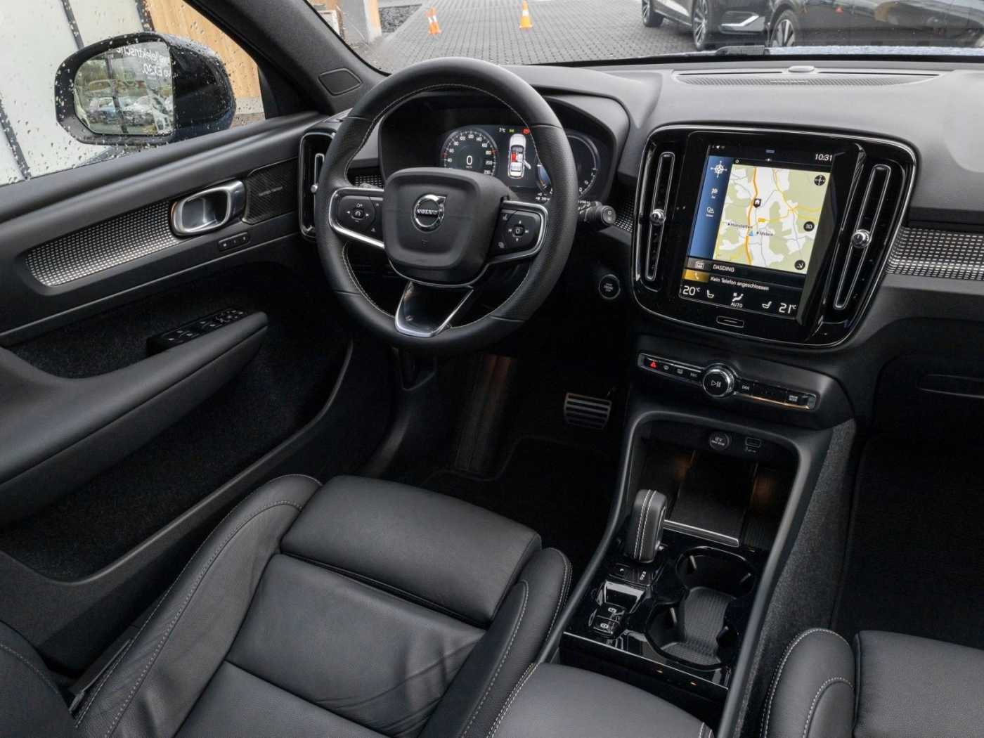 Volvo  T 5 R Design Recharge Plug-In Hybrid 2WD