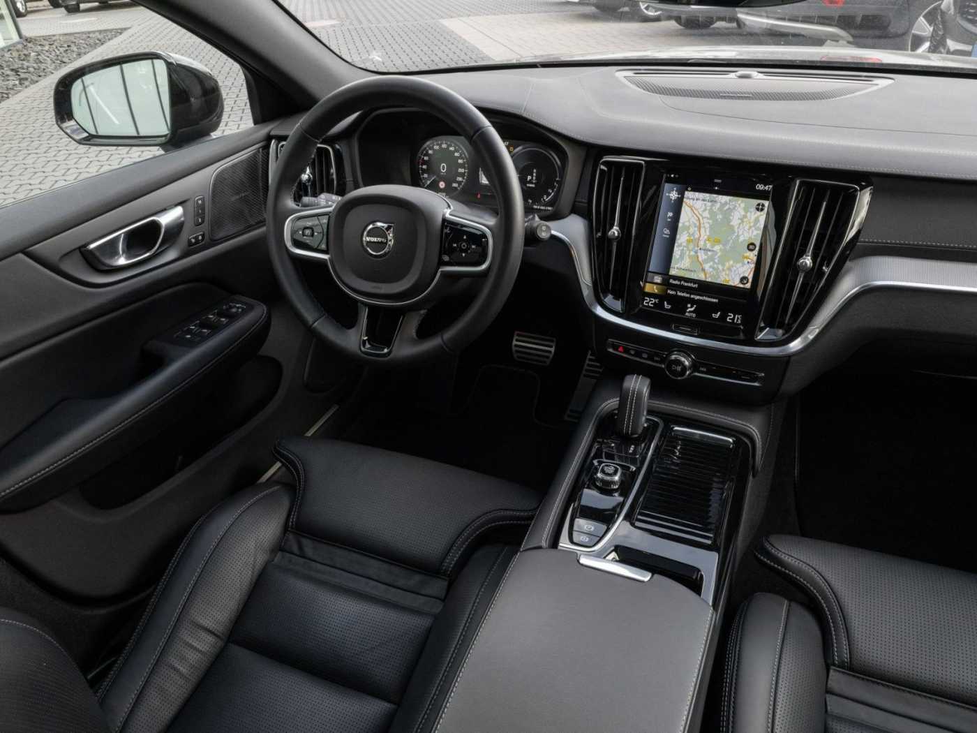 Volvo  T6 AWD R-Design Recharge PHEV