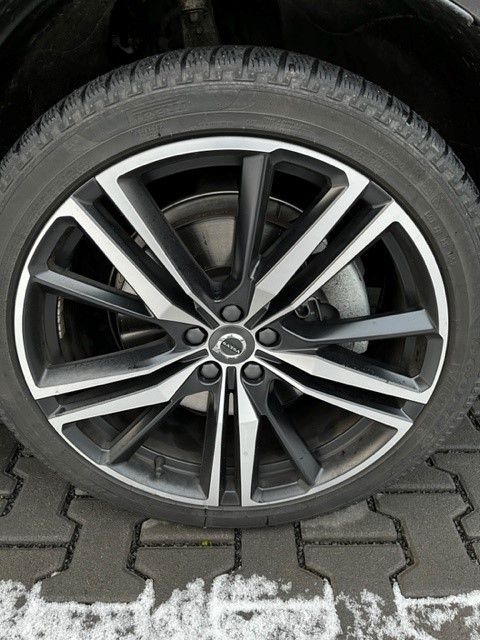 Volvo  R Design Recharge  T6 AWD