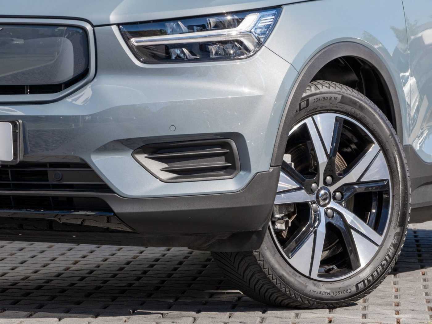 Volvo  Core Recharge Pure Electric 2WD