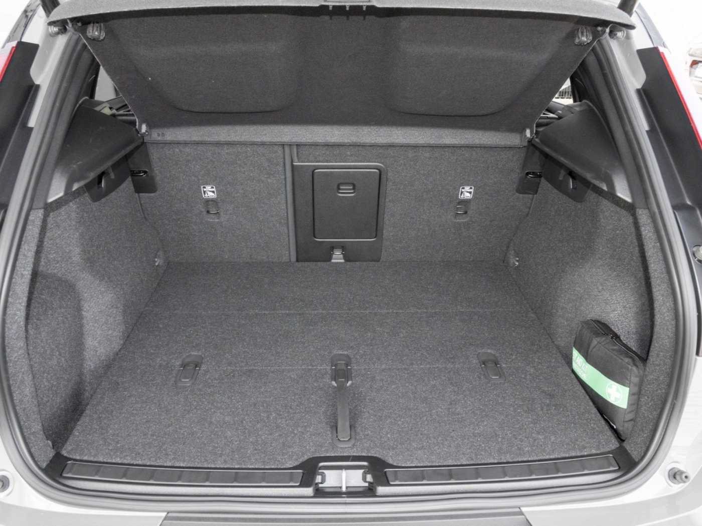 Volvo  Core Recharge Pure Electric 2WD