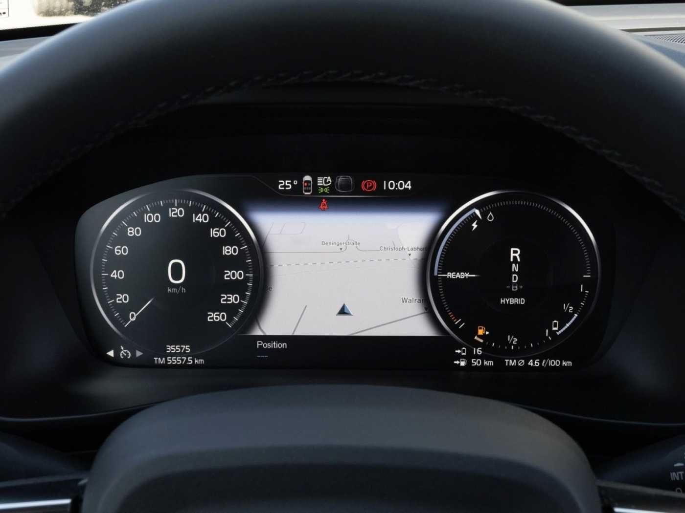 Volvo  R Design Recharge Plug-In Hybrid 2WD