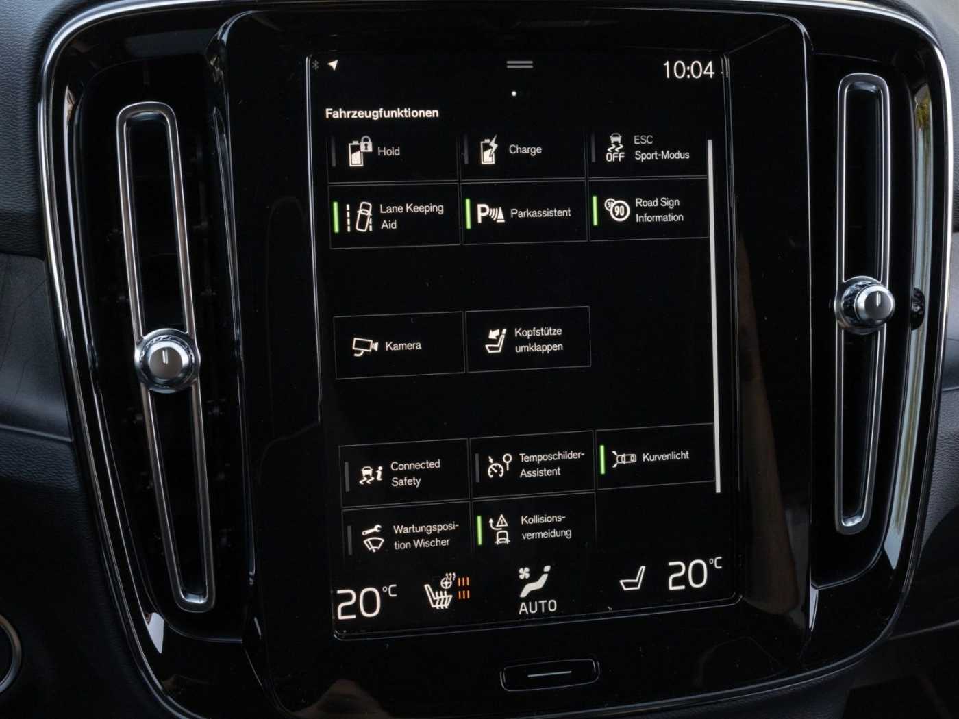 Volvo  R Design Recharge Plug-In Hybrid 2WD