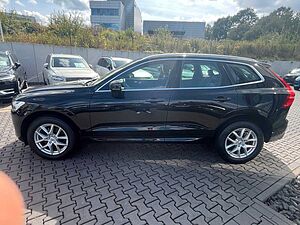 Volvo  Momentum Pro AWD