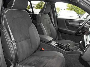 Volvo  Pro Recharge Pure Electric 2WD