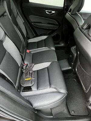 Volvo  R Design Recharge  T6 AWD
