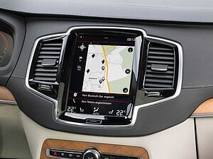 Volvo  Plus Bright Recharge Plug-In Hybrid AWD