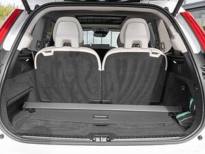 Volvo  Plus Bright Recharge Plug-In Hybrid AWD