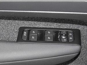 Volvo  Core Recharge Pure Electric 2WD