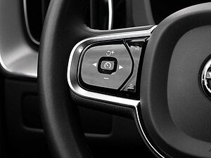 Volvo  Plus Dark 2WD