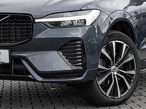 Volvo  Plus Dark 2WD
