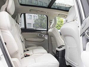 Volvo  Ultimate Bright Recharge PHEV AWD