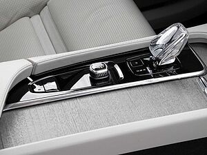 Volvo  Ultimate Bright Recharge PHEV AWD