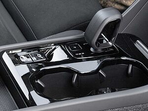 Volvo  R Design Recharge Plug-In Hybrid 2WD