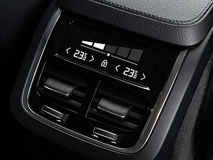 Volvo  Inscription Expression Recharge Plug-In Hyb