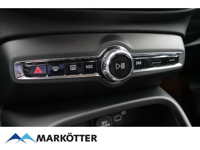 Volvo  Plus Recharge Pure Electric Pano/Keyless/Szh