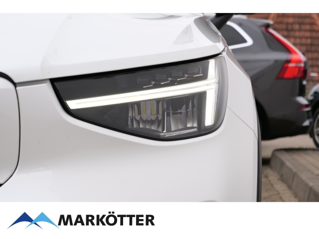 Volvo  Plus Recharge Pure Electric Pano/Keyless/Szh