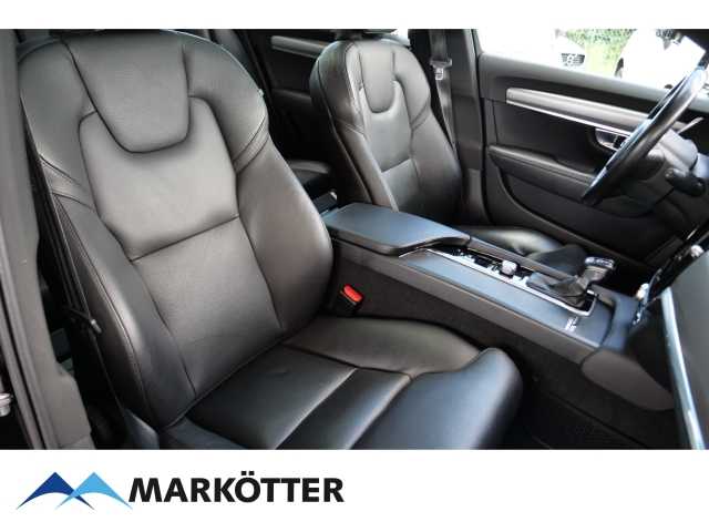 Volvo  D4 Momentum /AHK/Schiebedach/Kamera 360/