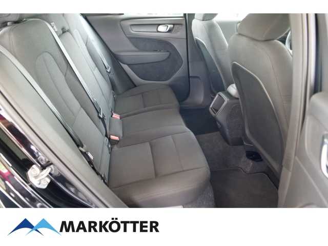 Volvo  T3 Momentum Core APPLE&ANDROID/NAVI/LED