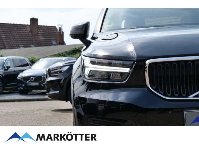 Volvo  T3 Momentum Core APPLE&ANDROID/NAVI/LED