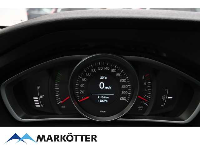 Volvo  T2 Momentum CAM/AHK/NAVI/LED/beheiz. Frontsch.