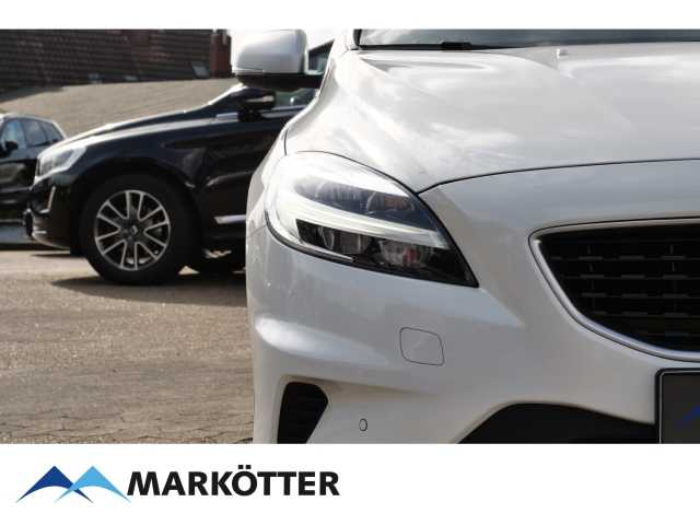 Volvo  D3 R-Design Autom. /Navi/LED/2x PDC/el. Sitz