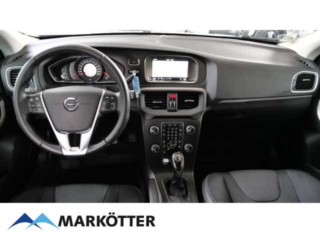 Volvo  T2 Momentum /Kamera/PDC/LED/Sitzheizung/