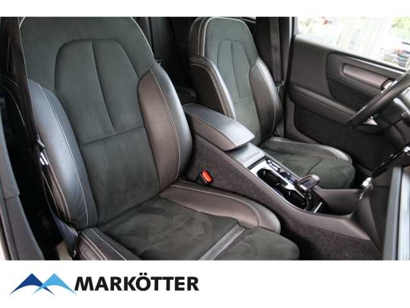 Volvo  D4 AWD R-Design /AHK/Schiebedach/Kamera/