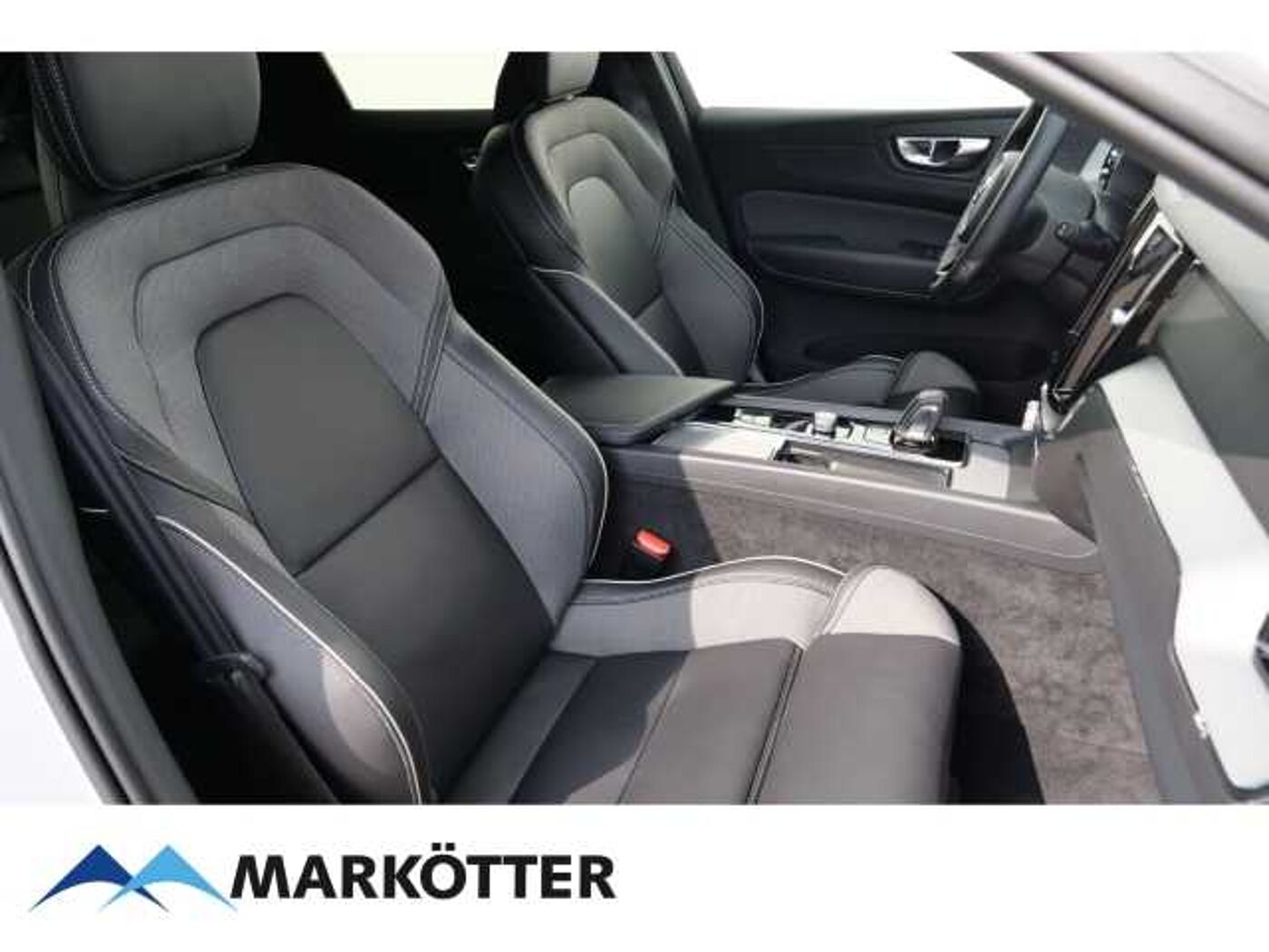 Volvo  B4 R-Design Google/Keyless/360/Winter-Paket